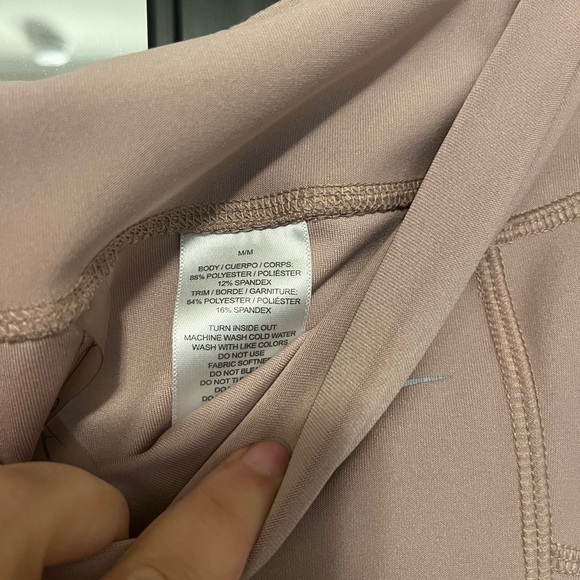 Workout outfit (pinkish color) - Picture 6 of 6